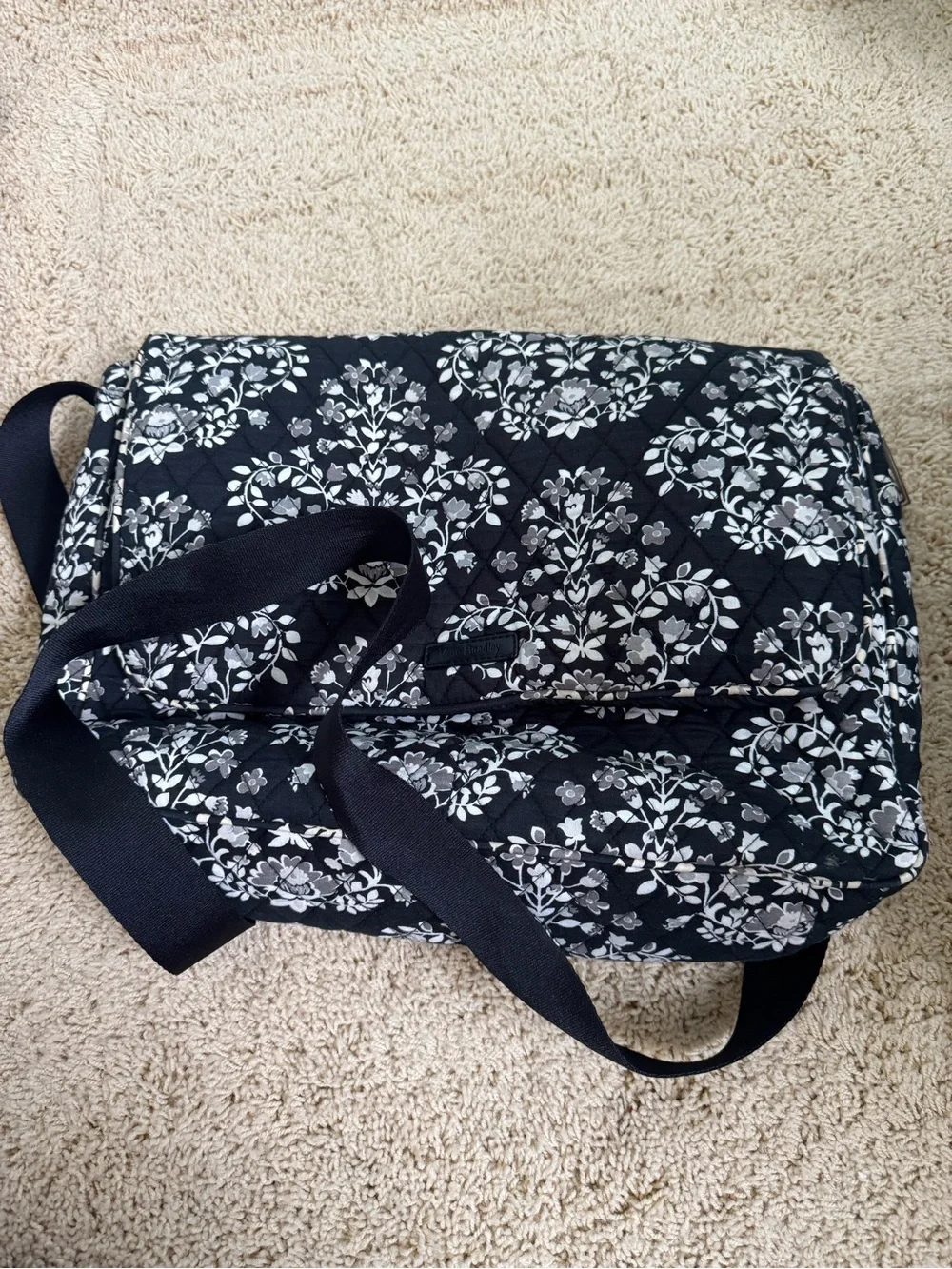 Retired Vera Bradley Essential Messenger Bag